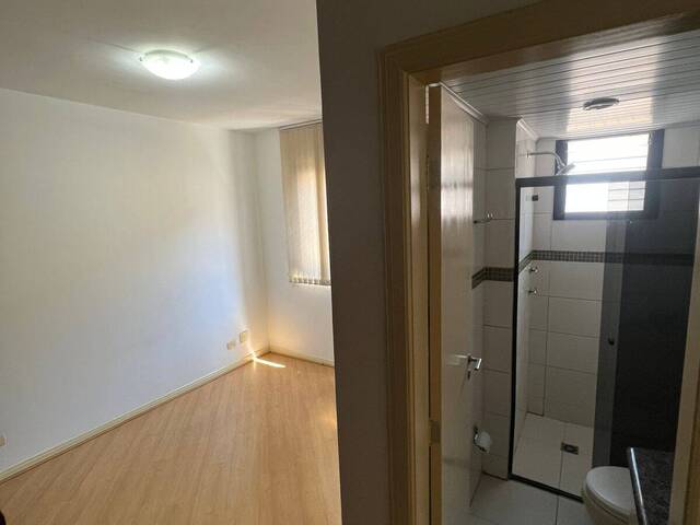 Apartamento para Venda em Curitiba - 5