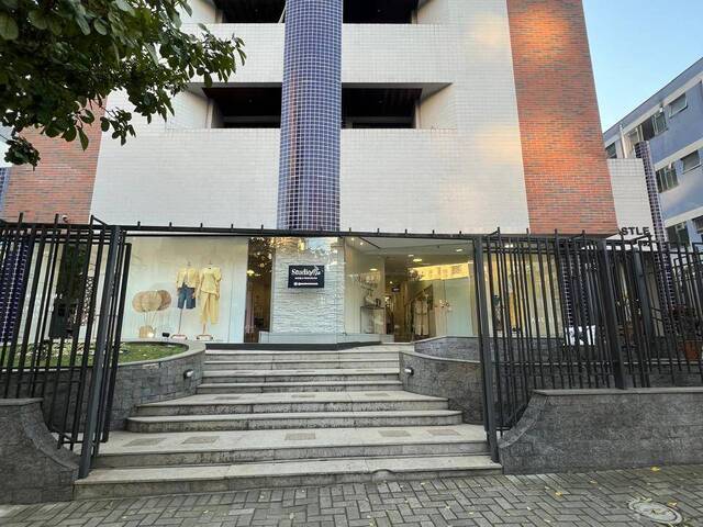 #008.017 - Apartamento para Venda em Curitiba - PR - 1